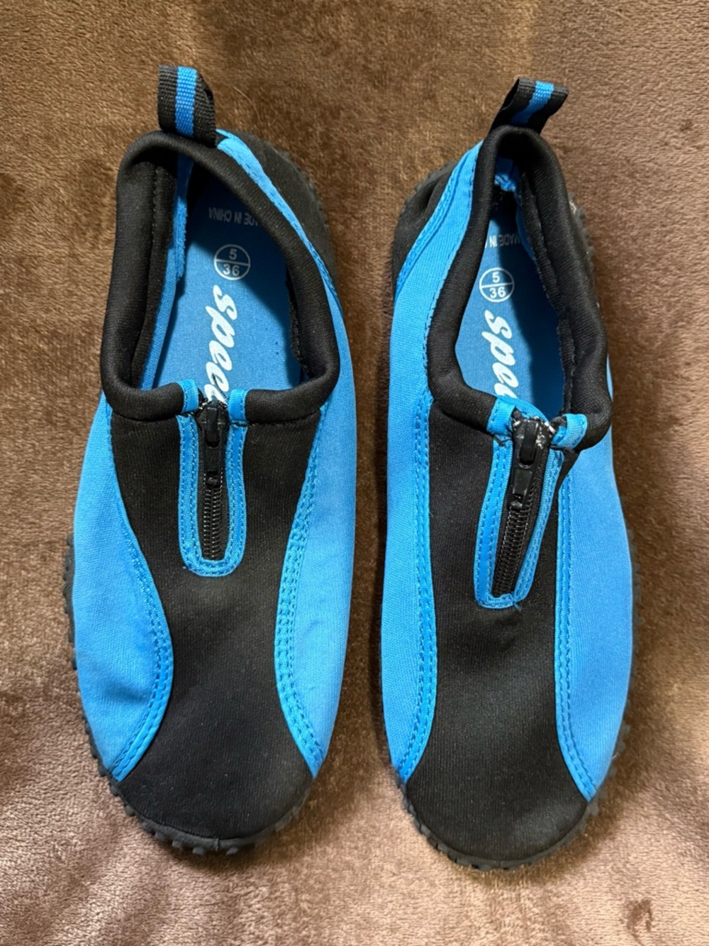 Speed Big Kids Water Shoes Blue Black Size 5/ or ladies 6.5